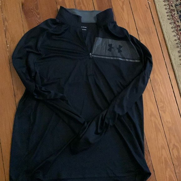 Under Armour Other - Like new under armour black and gray men’s xl